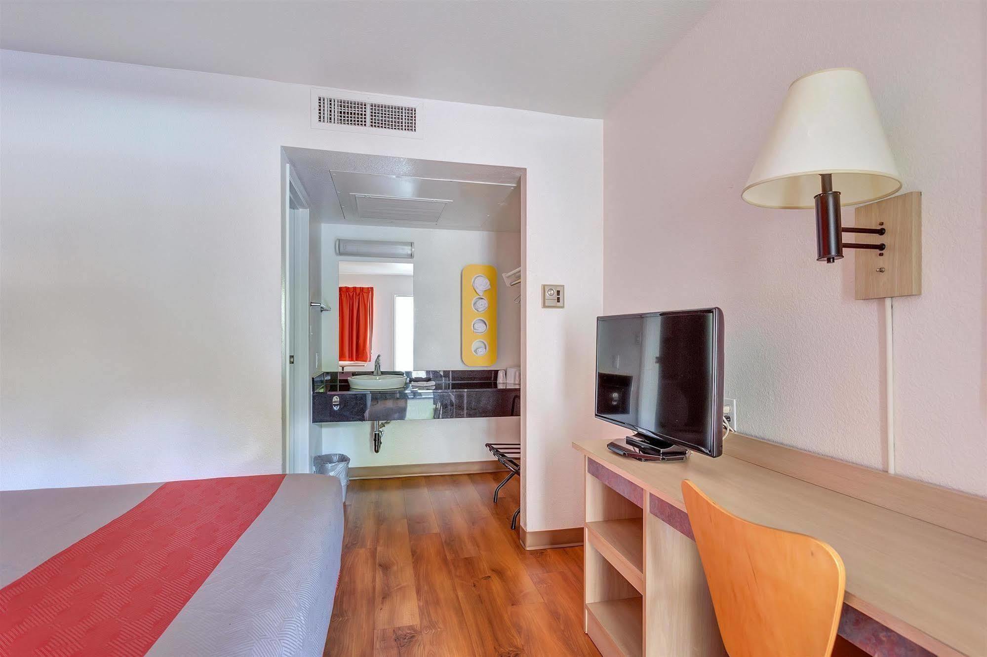 Motel 6-Santa Rosa, Ca - North ภายนอก รูปภาพ